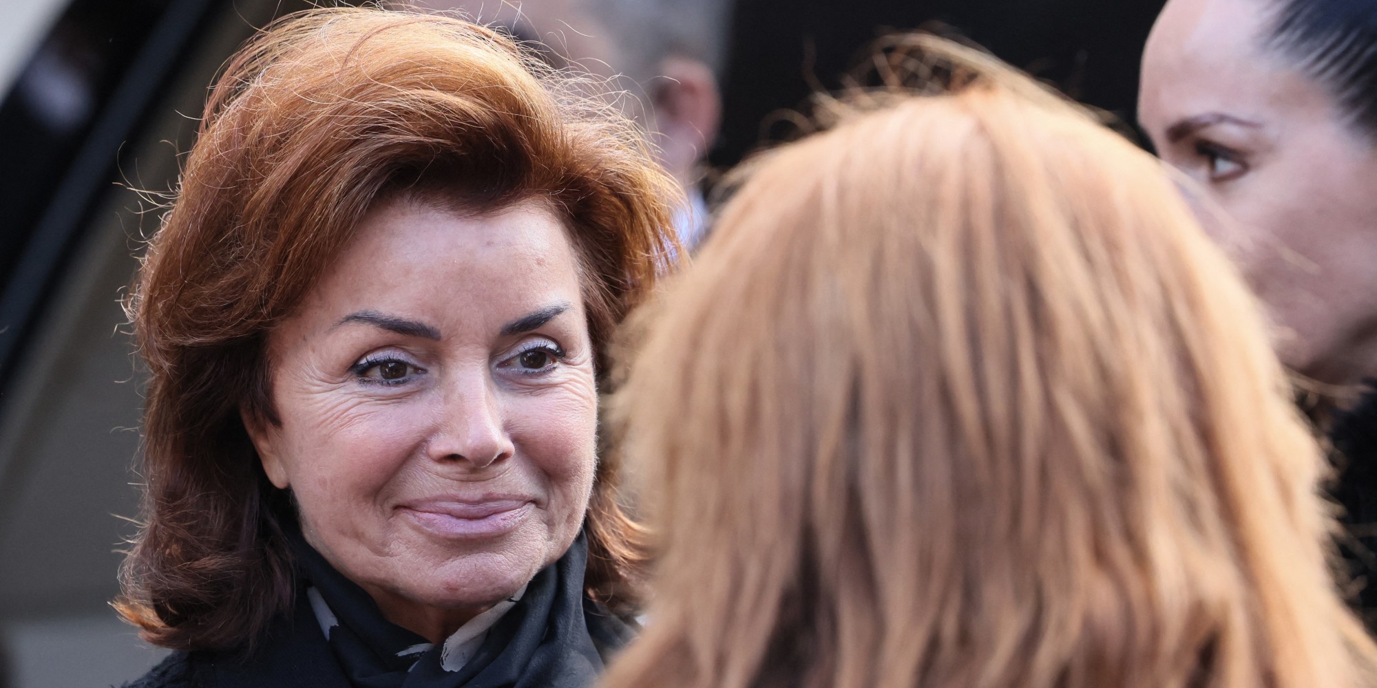 Dominique Tapie : Une Veuve Courageuse Face à une Dette Colossale