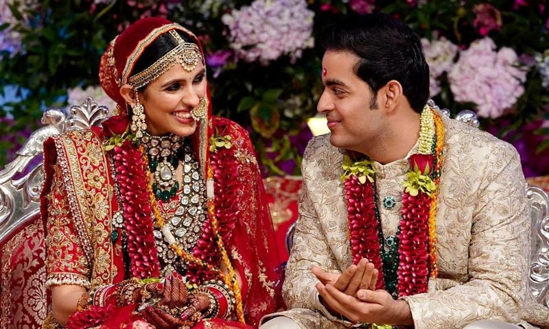 Le mariage du siècle en Inde : Le fils du milliardaire Mukesh Ambani s'unit dans l'opulence