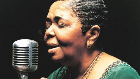 Cesária Évora : L’héritage intemporel de la diva aux pieds nus