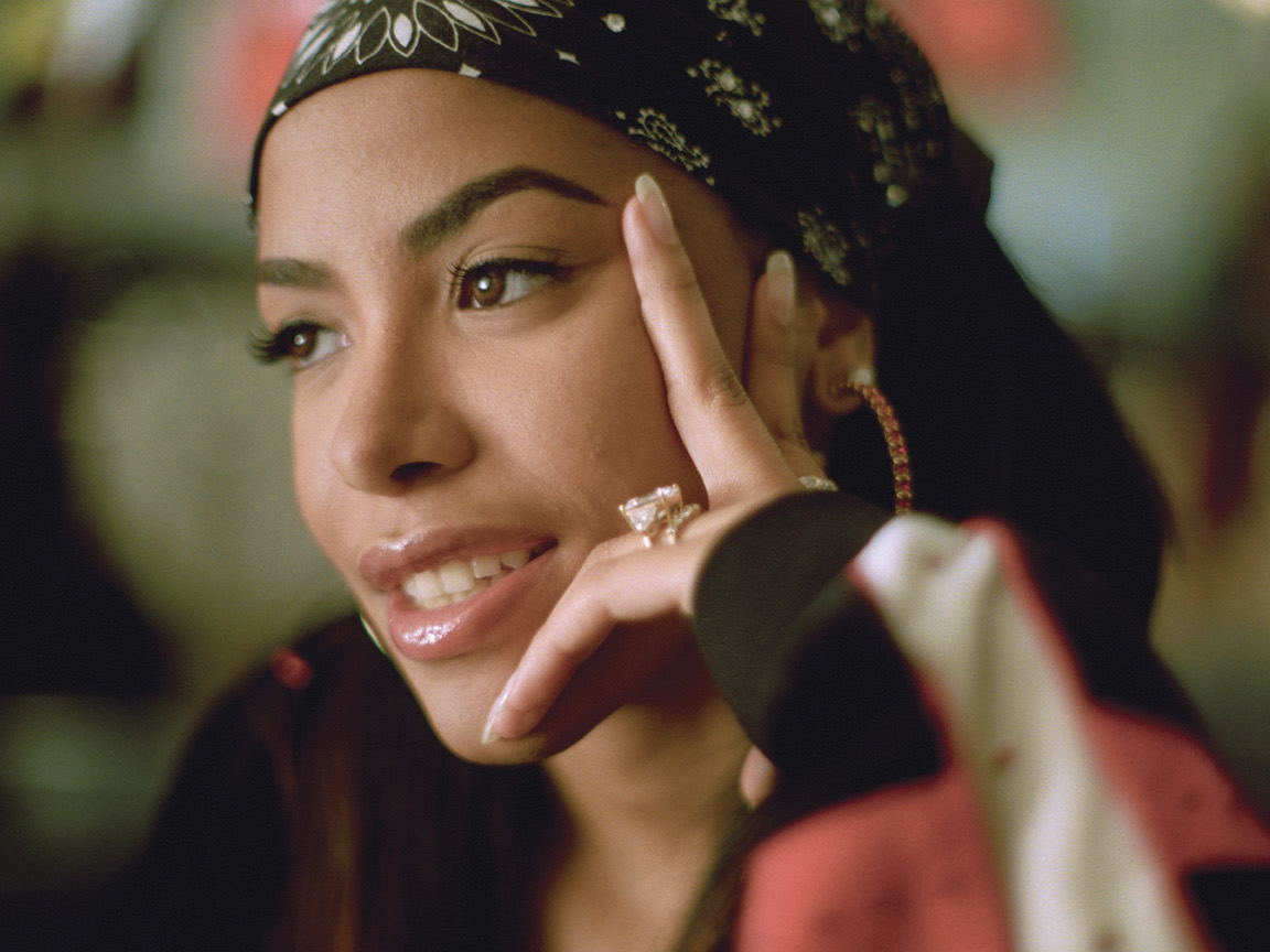 Bobea Remembrer -  Aaliyah Dana Haughton : Le Souvenir d'une Étoile Partie Trop Tôt