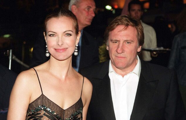 CAROLE BOUQUET : DE FEU ET DE GLACE - LA BELLE QUI SOUTIENT DEPARDIEU