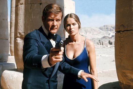 Les légendes des espionnes russes : que sait-on des James Bond girls russes ?