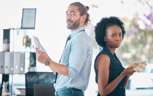 TRAVAIL : Les femmes dans le monde du travail : vers une égalité salariale ?