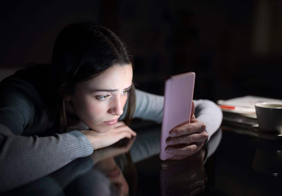 BOBEA SANTÉ - Santé Mentale : L'Impact des Réseaux Sociaux sur les Femmes