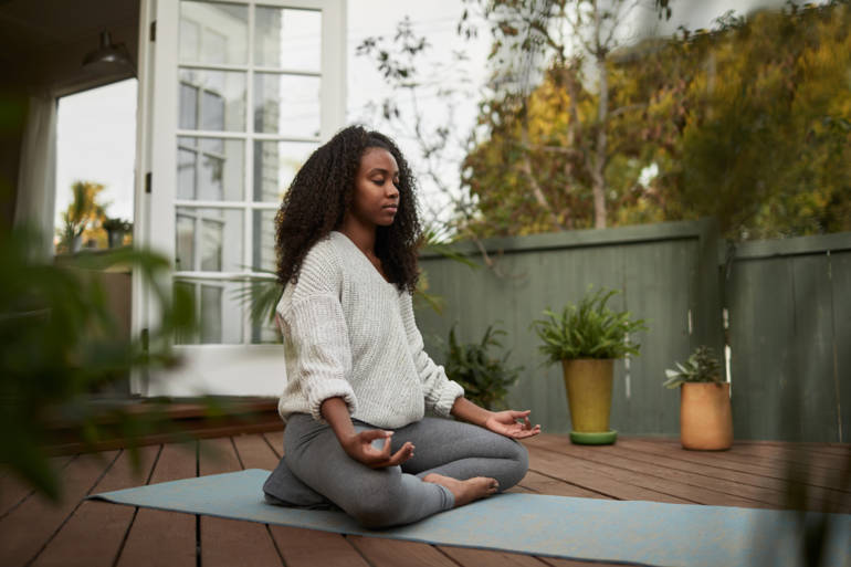 SANTÉ : La méditation pleine conscience, un outil puissant pour la santé mentale des femmes