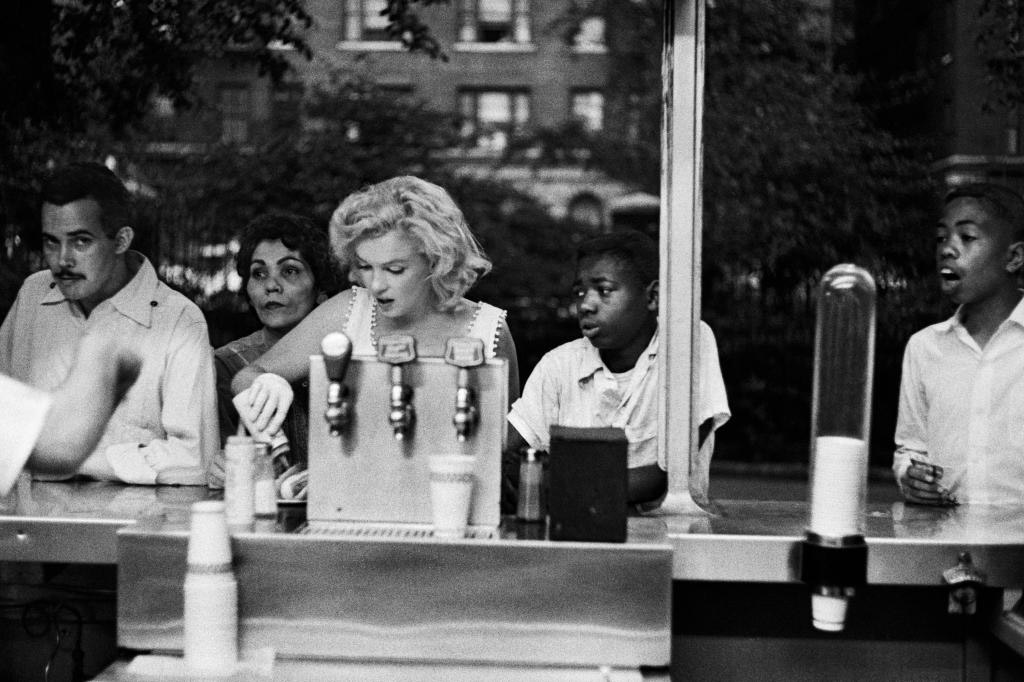 Marilyn Monroe par Sam Shaw — Clap de fin pour l’exposition photo événement à Paris